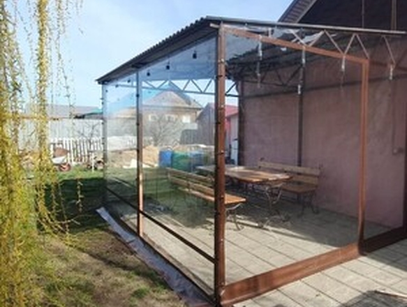 Мягкие окна для террасы — защита, комфорт и уют круглый год